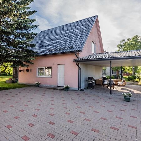 Lubja Holiday House Villa Parnu Exterior photo